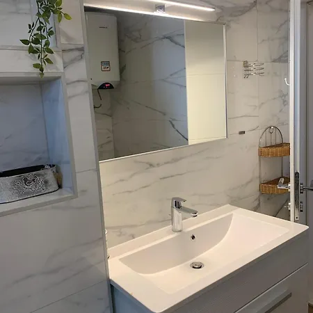 Katarina Za 6 Osoba *