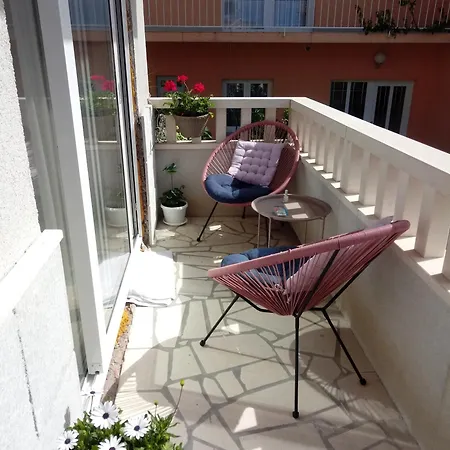 Katarina Za 6 Osoba Apartamento