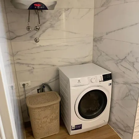 Katarina Za 6 Osoba * 马卡尔斯卡