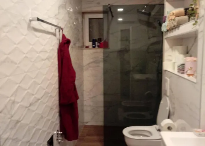 Apartman Katarina Za 6 Osoba Makarska