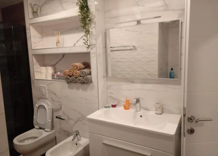 Apartman Katarina Za 6 Osoba *