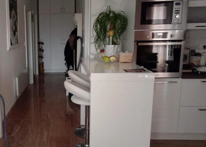 Apartman Katarina Za 6 Osoba *