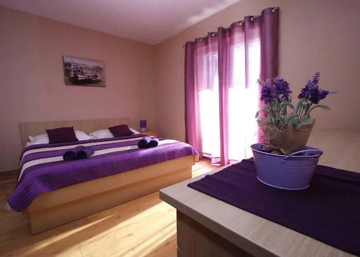 Katarina Za 6 Osoba Apartman Makarska